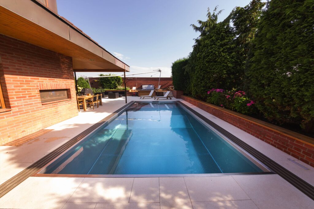 Stailness steel deck level indoor pool IMAGINOX