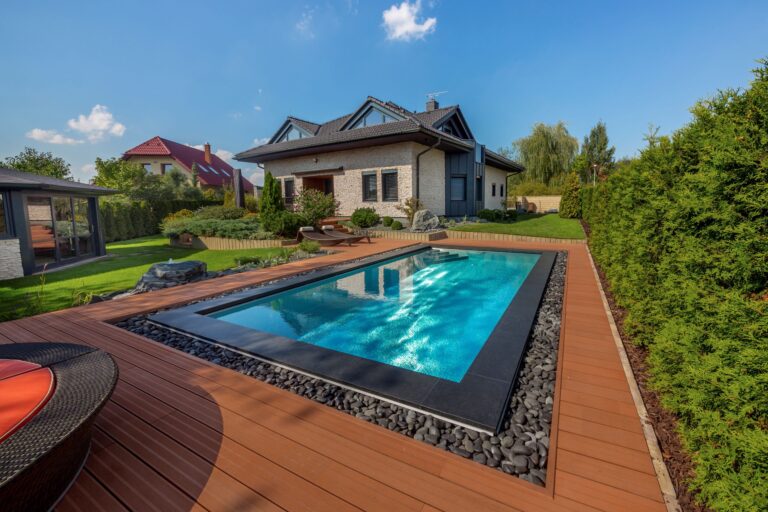 POOL STORY – výměna plastového bazénu za nerezový