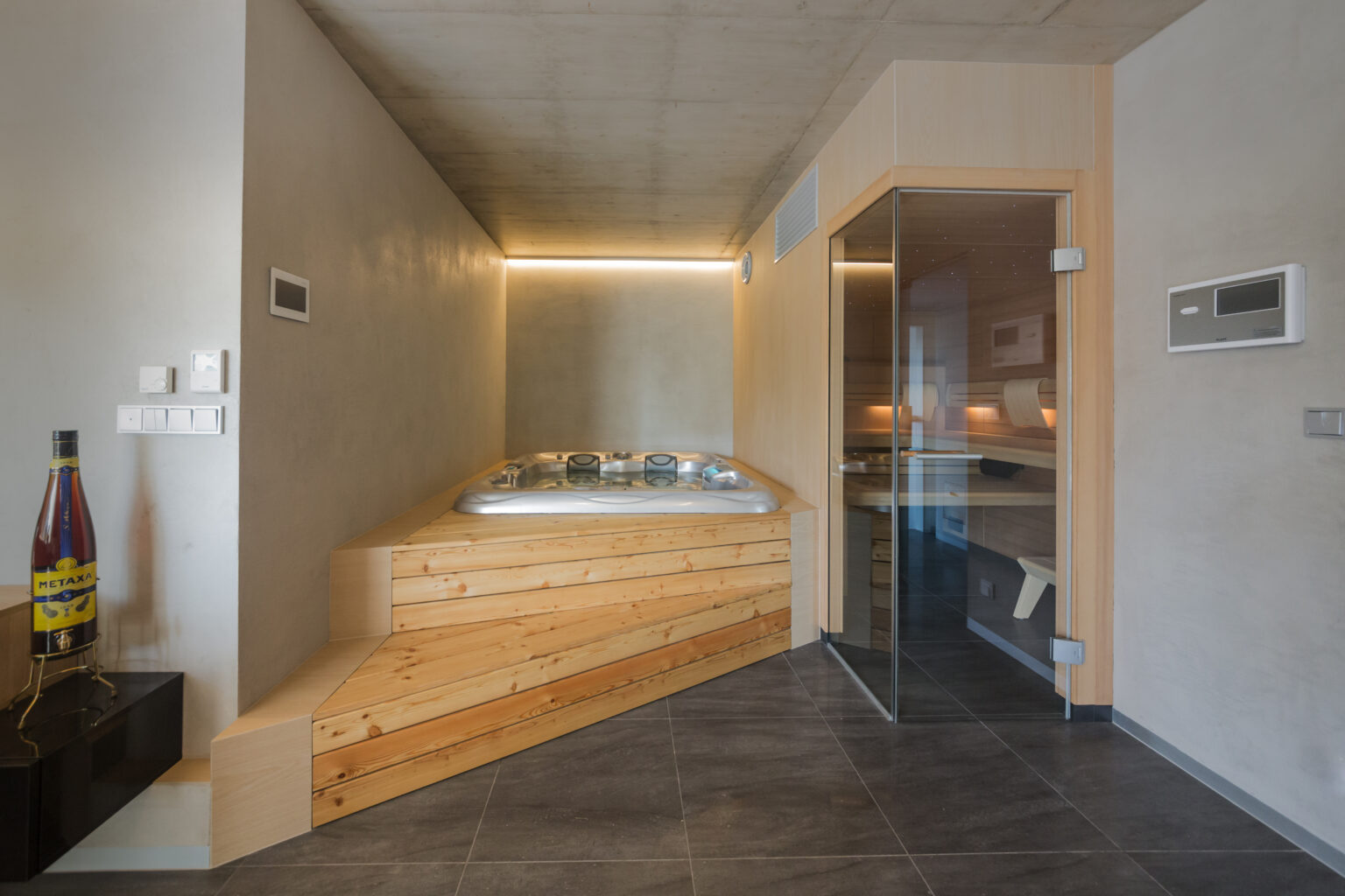 Rodinné wellness – bazén, sauna, vířivka