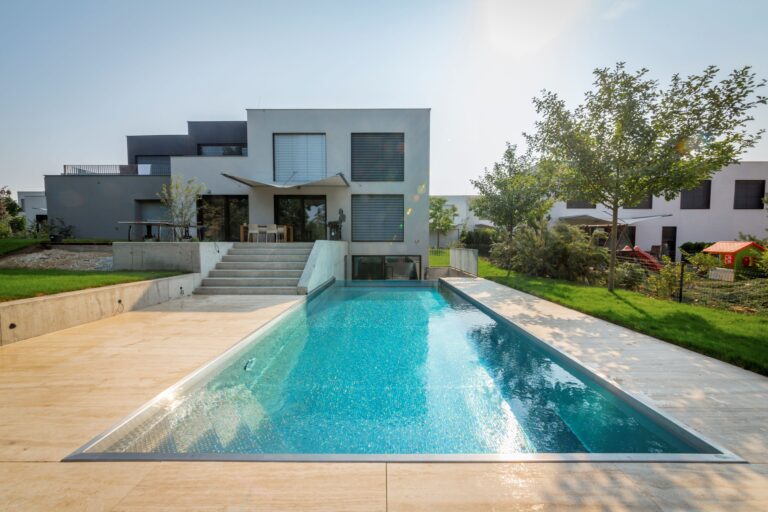 Nerezový bazén s ochlazovacím bazénkem | Aquamarine Spa