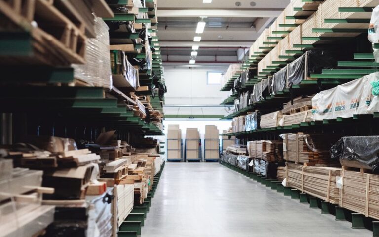 Jak si vybrat saunu: výběr dřeva pro finskou saunu | Aquamarine Spa