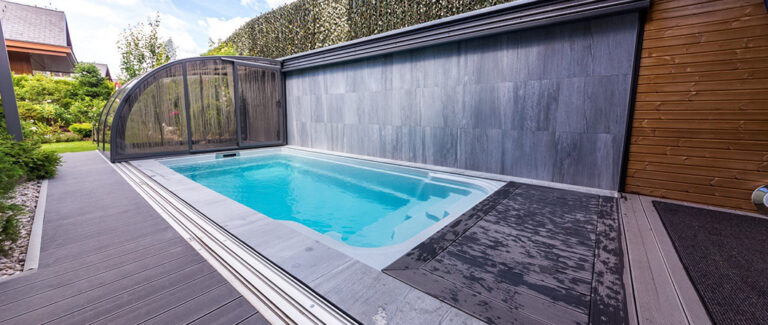Prodlužte si koupací sezónu posuvným zastřešením bazénu | Aquamarine Spa
