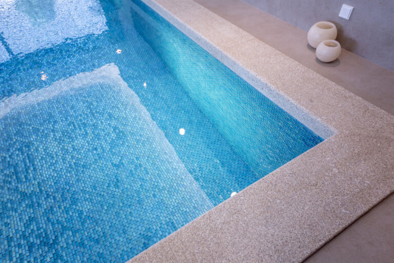 Jak si vybrat bazén: Materiály bazénů | Aquamarine Spa