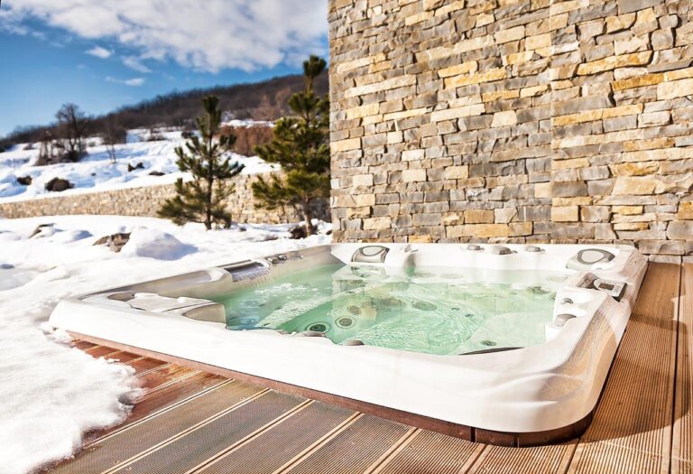 Aquamarine | Zdravotní přínosy vířivky