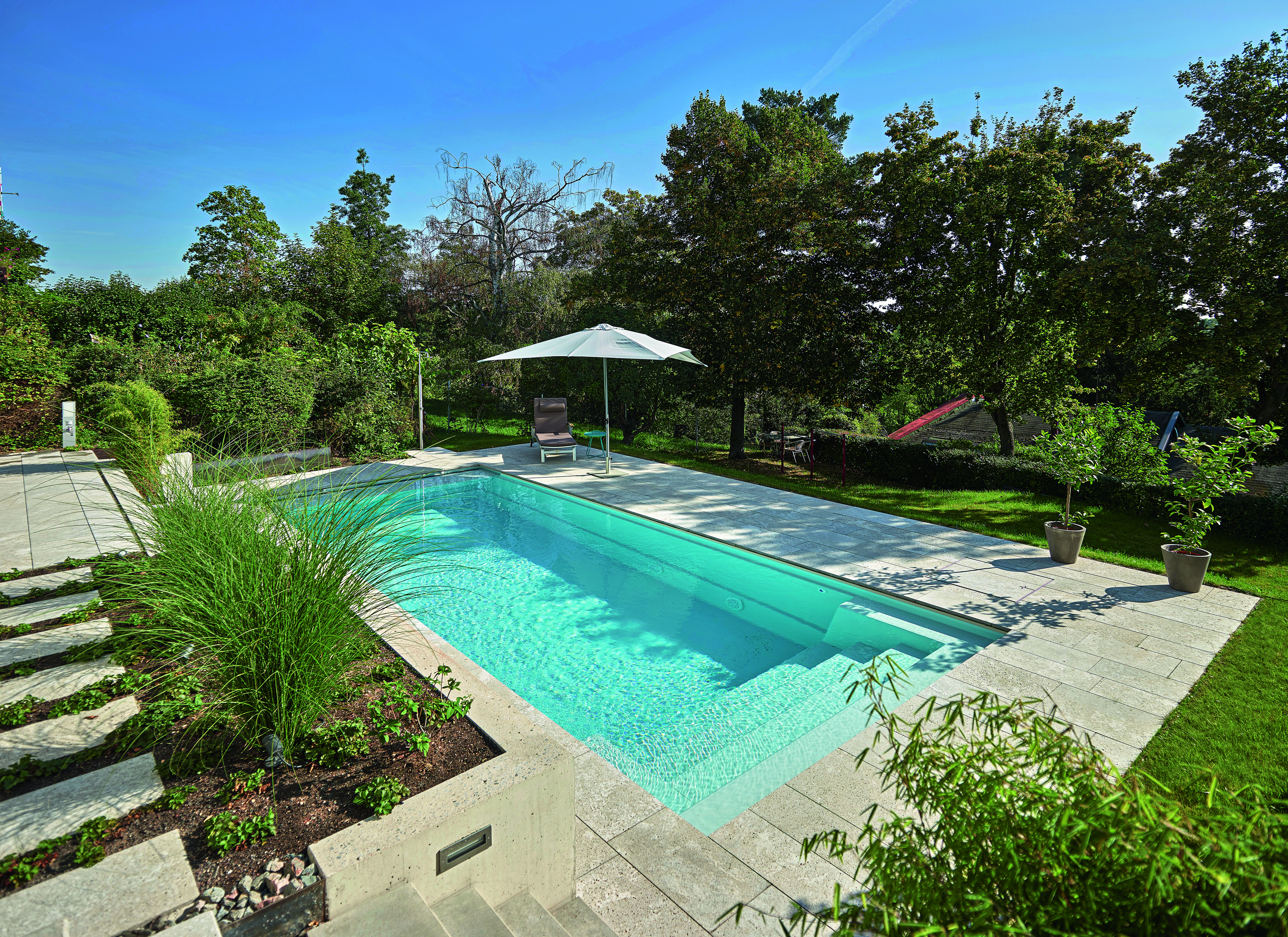 Design swimming pool from fiberglass