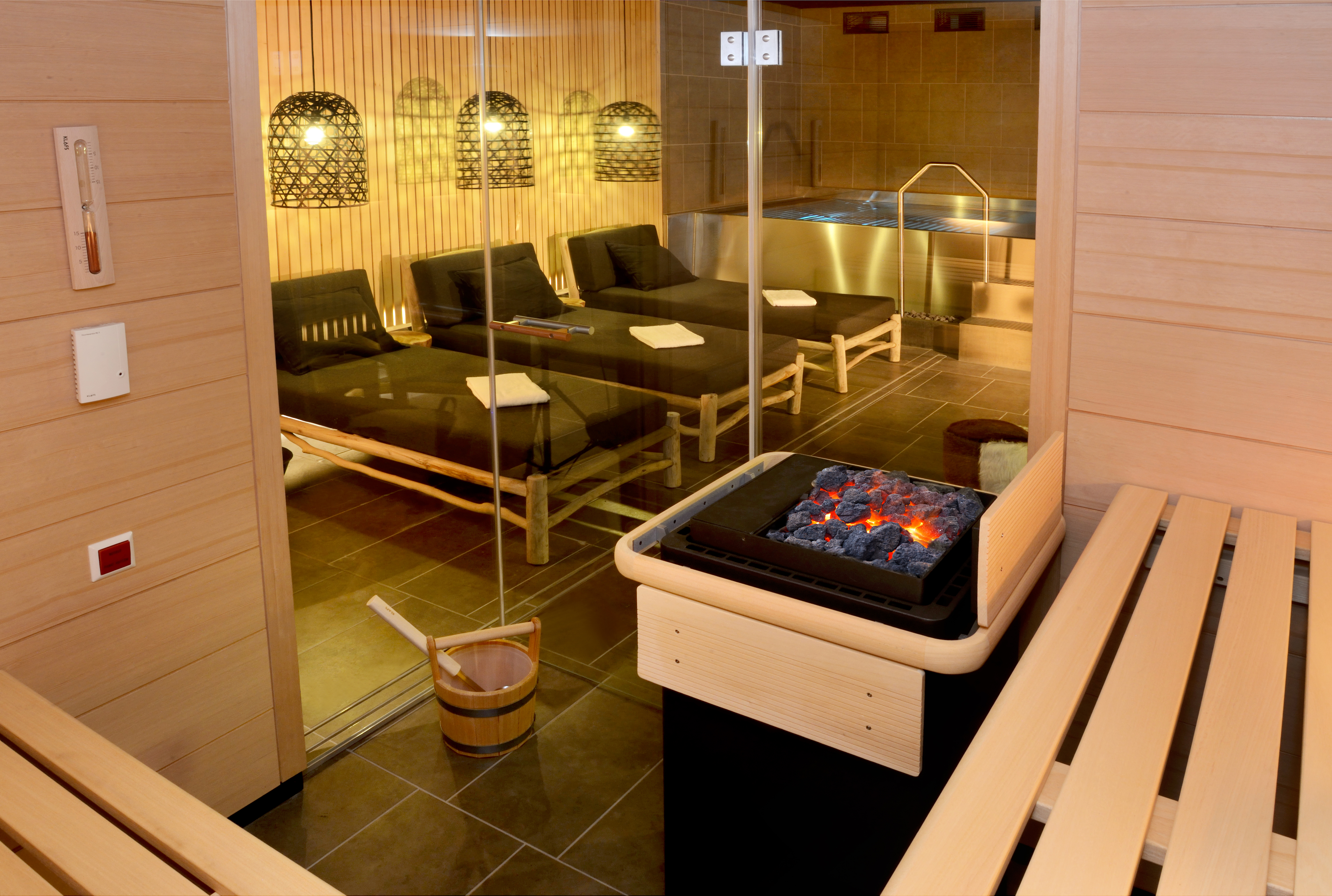 Hotel wellness with luxury hot tube IMAGINOX